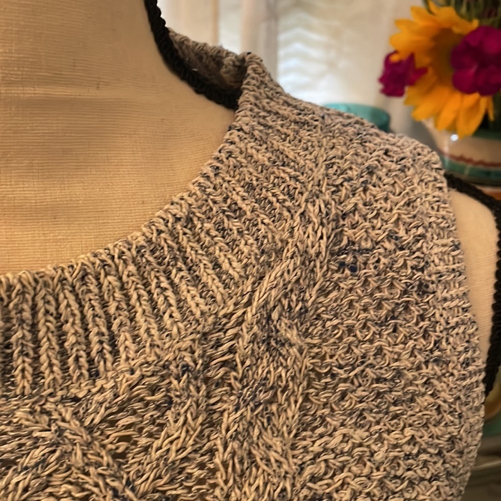 White + Warren Size L cable tank sleeveless sweater. Indigo combo. - Picture 2 of 15